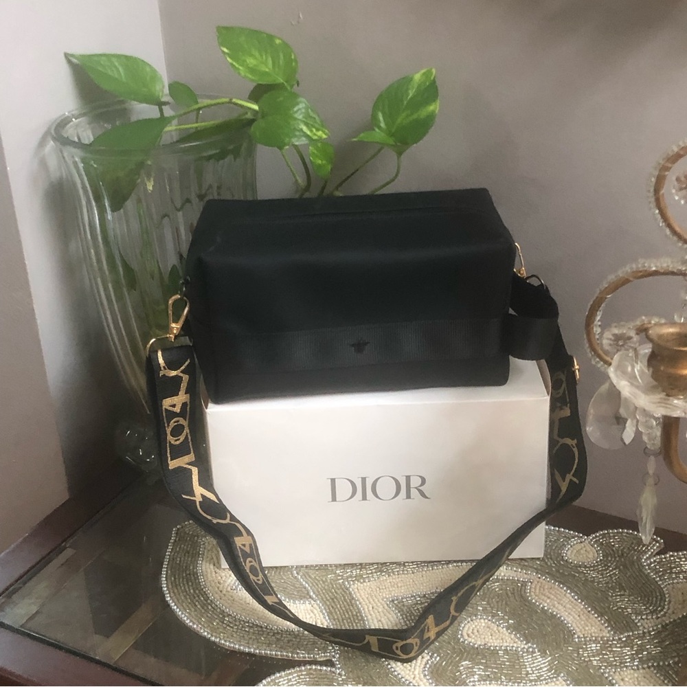 - Dior Pouch Dopp Kit Shaving Kit Black Travel Organizer Case Makeup Bag N… - Picture 5 of 14